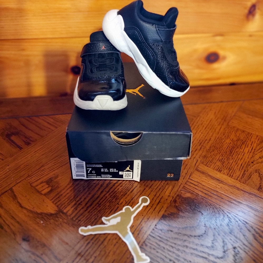 Jordan Sneakers Little kids Size 7c